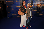 Allegra Curtis mit ihrem Sohn auf der Münchner Premiere von "Saphirblau" "Saphirblau" Premiere in München, Mathäser Filmpalast (©Foto. NT)